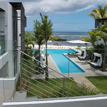Plage Bleue Beachfront Apartments Mauritius Exterior photo